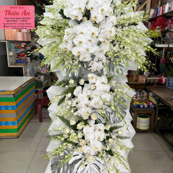 Lẵng Hoa Viếng Mẫu 1