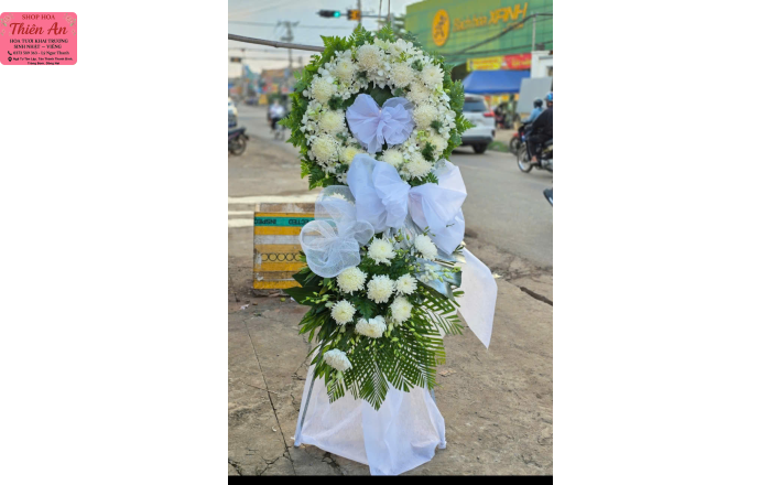 Lẵng Hoa Viếng Mẫu 4
